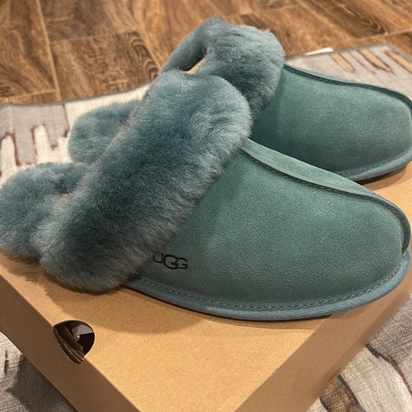 UGG Shoes - UGG Scuffette II Mule Slipper 1106872 Size 8 NEW